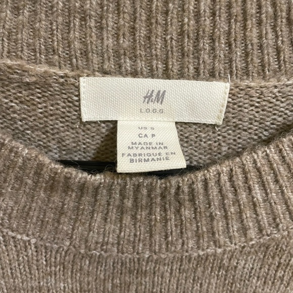 H&M Sweater - Picture 3 of 3